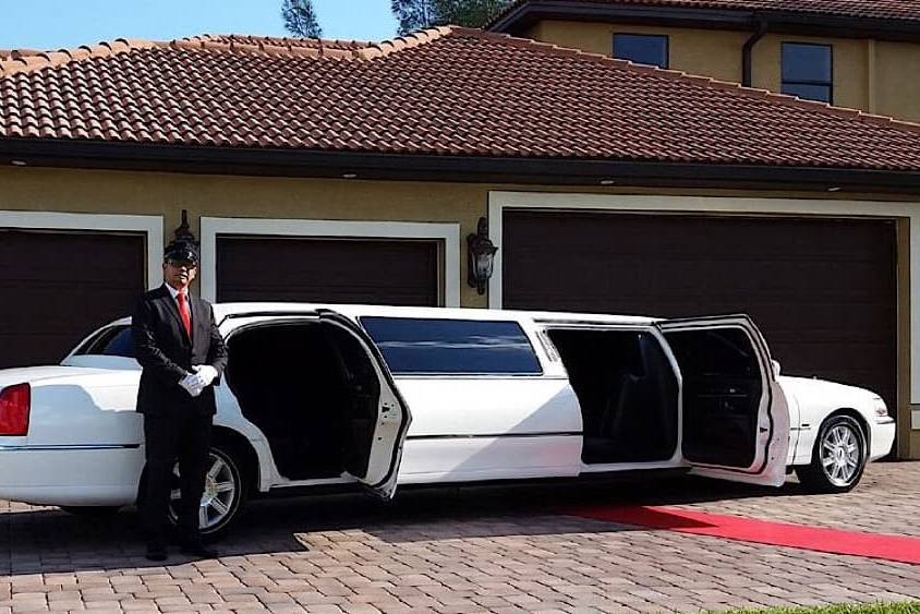 Why Booking a Professional Limo Service Is the Smart Choice for Cleveland Events